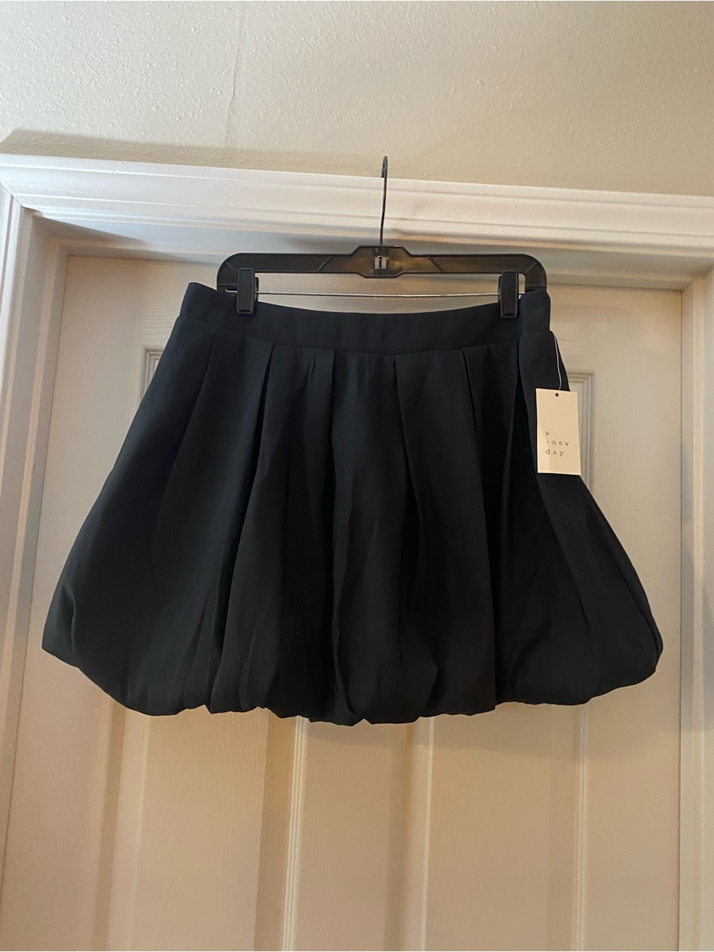 A New Day. Women’s Black Pleated Bubble Mini Skirt. Pull On. NWT. XL